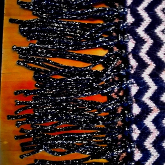 🎄 🤶Iconic Missoni Chevron wool and mohair scarf. - Picture 4 of 6